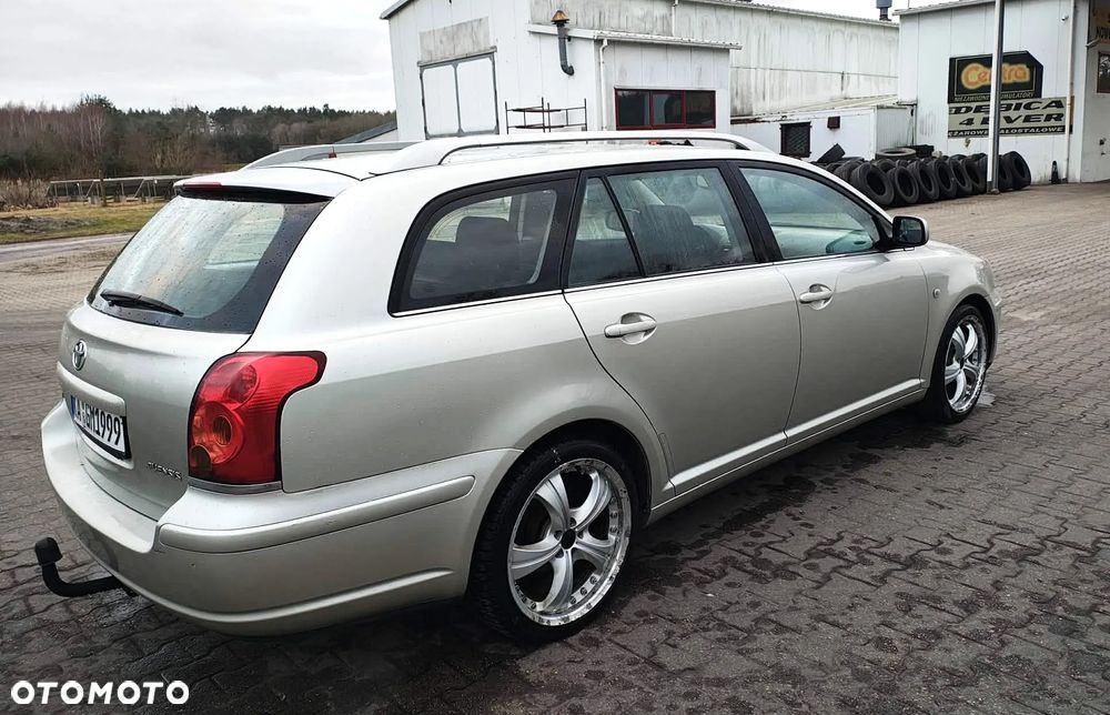 Toyota Avensis 1.8 VVT-i - 20