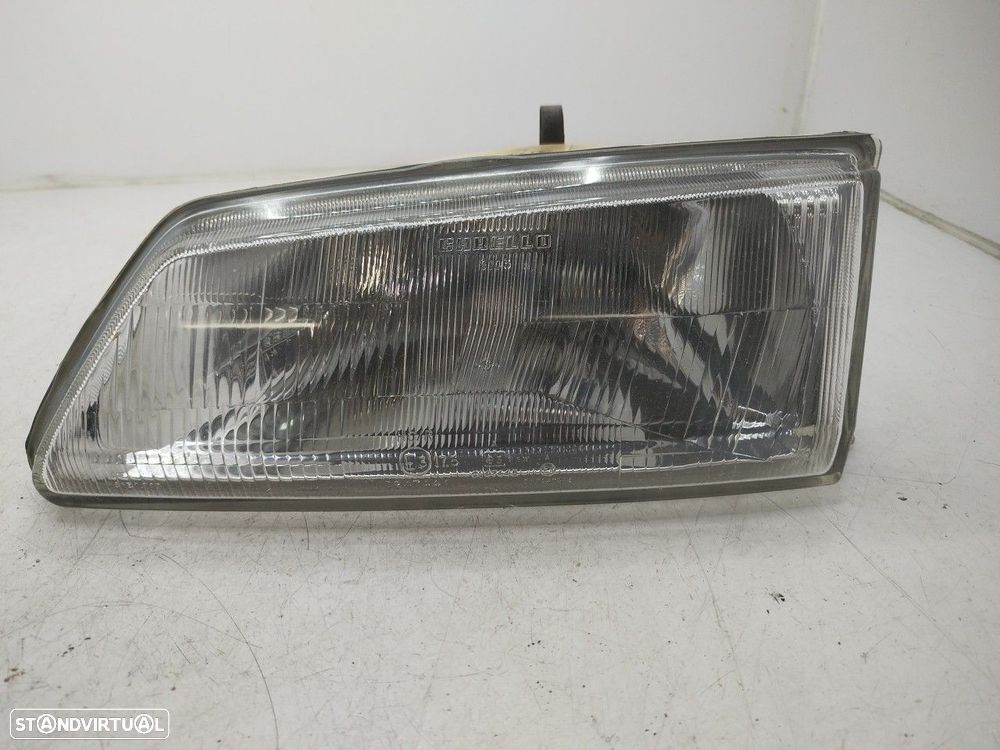 Farol/ Otica Dianteiro Esq Peugeot 106 Ii (1A_, 1C_) - 2