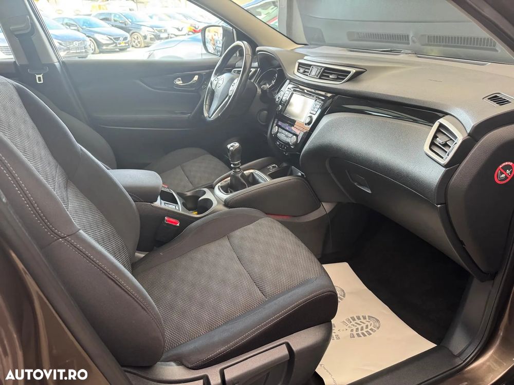 Nissan Qashqai 1.5 DCI Start/Stop N-Connecta - 12