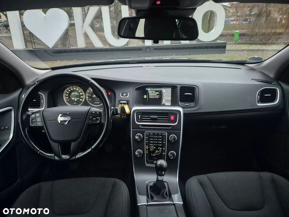 Volvo V60 DRIVe - 20