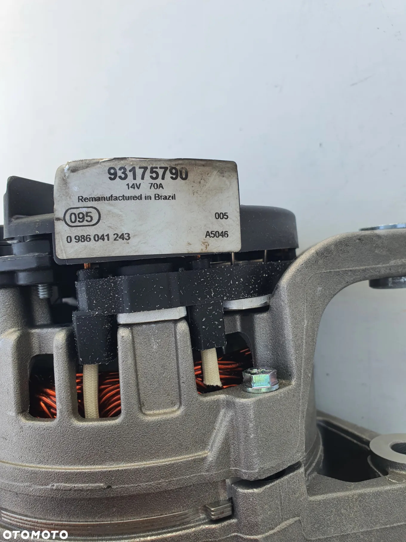 Alternator 28 V, 80 A, Hella 8EL012584141, MAN, DAF, Mercedes, Renault - 2
