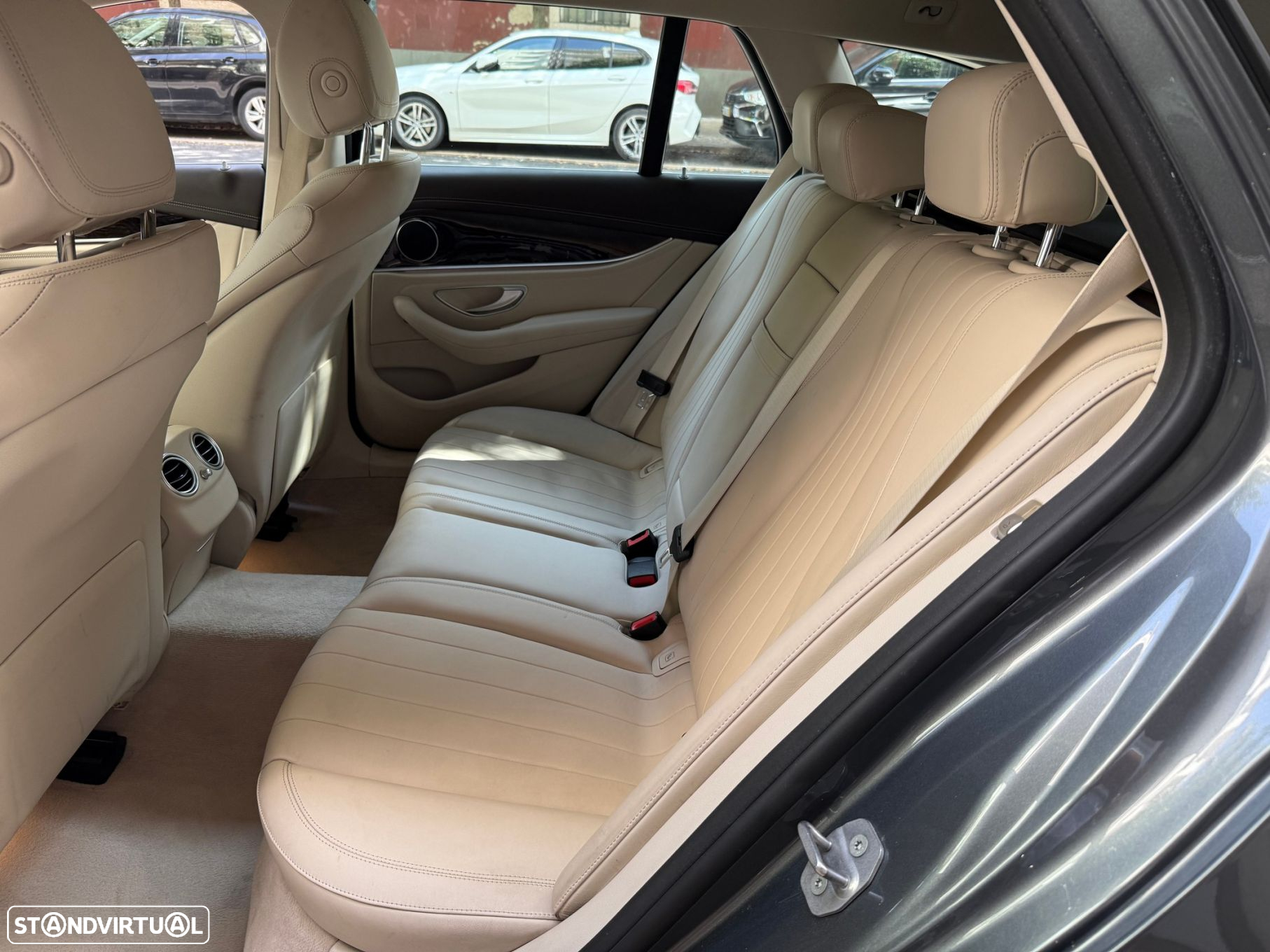 Mercedes-Benz E 220 d Exclusive - 7