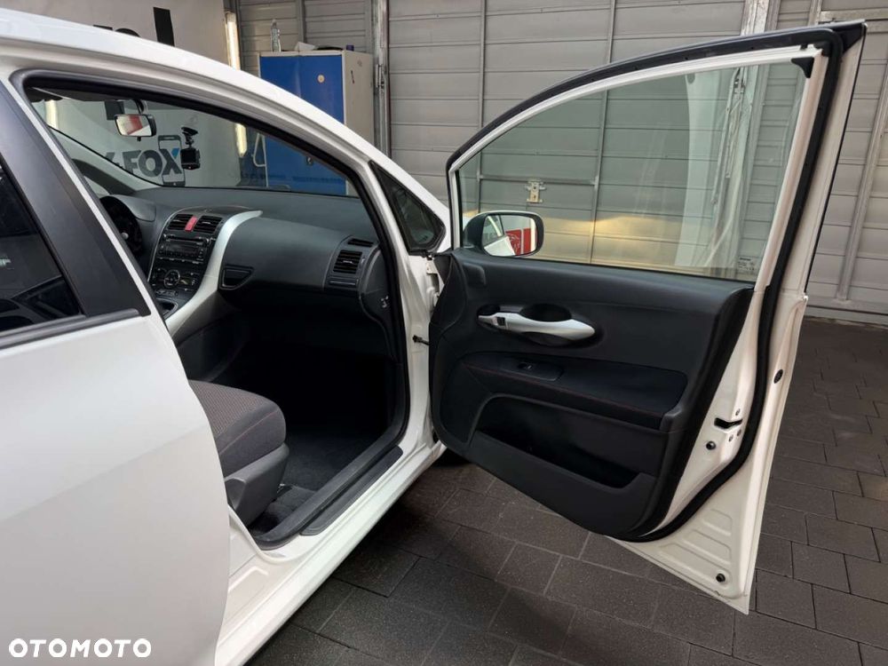 Toyota Auris - 37