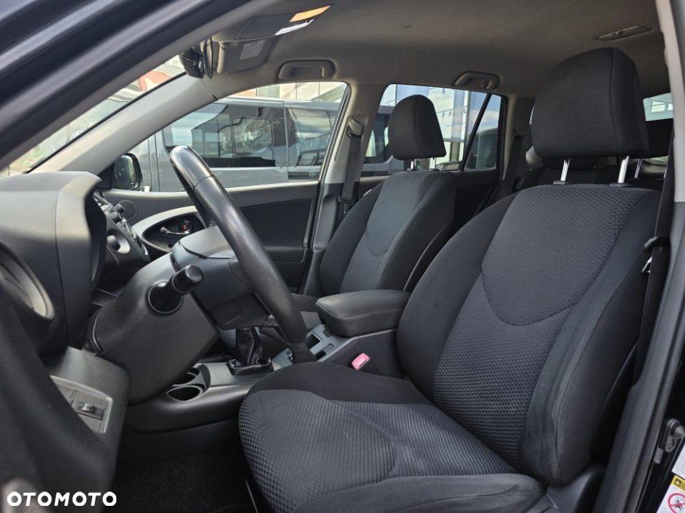 Toyota RAV4 - 15