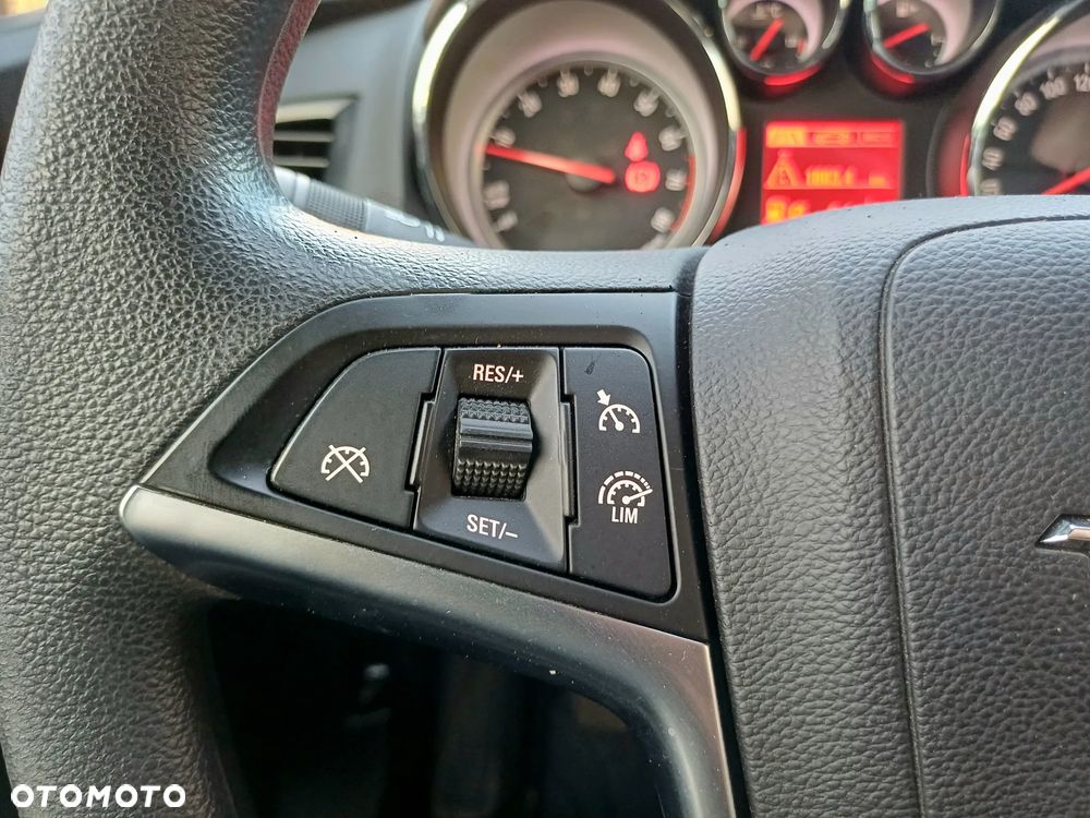 Opel Astra 1.4 Turbo Style - 29