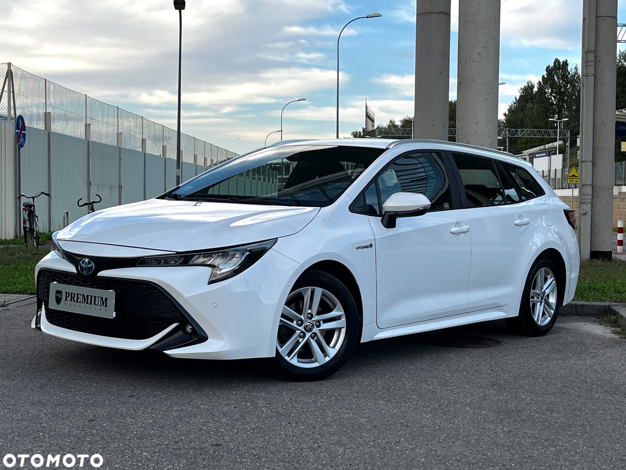 Toyota Corolla 1.8 Hybrid Comfort - 3