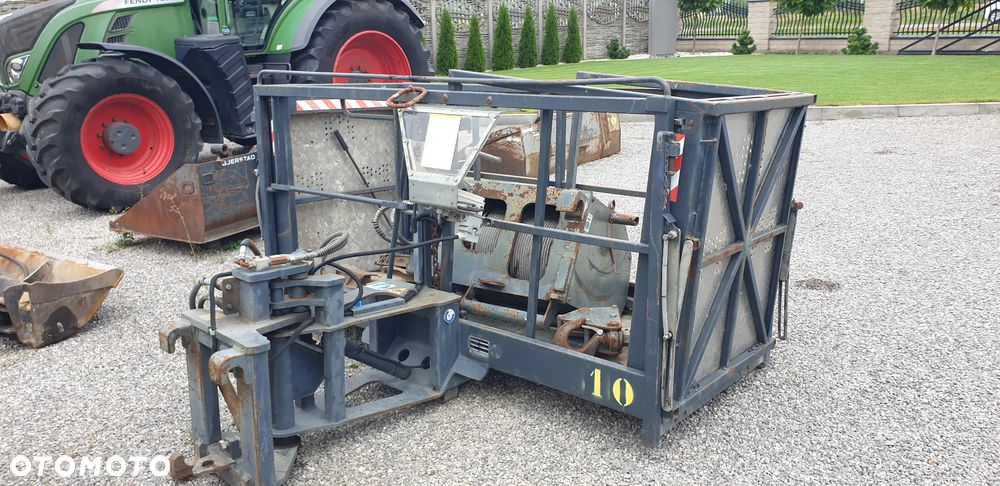 Merlo 40.26MCSS kosz hydr. rozkładany/wciągarka 4T./widły/pilot radiowy - 39