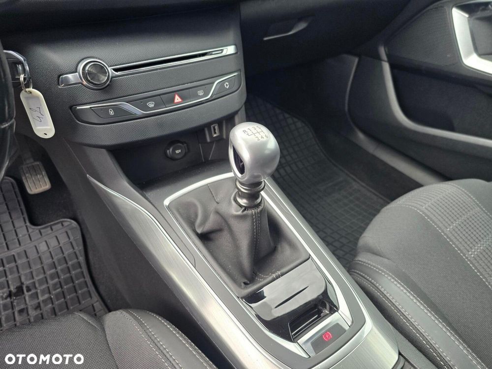 Peugeot 308 1.2 PureTech GPF Active Pack S&S - 20