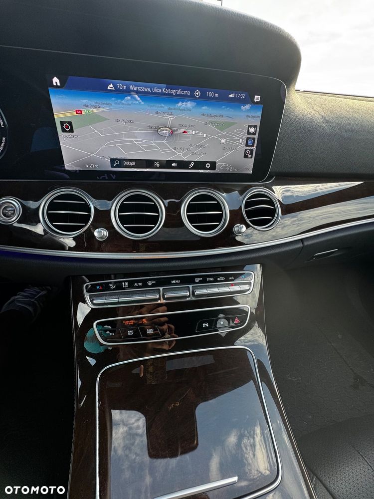 Mercedes-Benz Klasa E 300 9G-TRONIC Avantgarde - 5