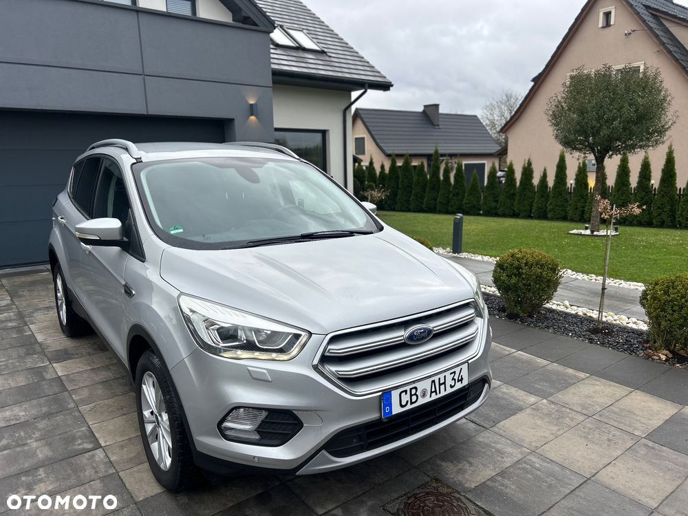 Ford Kuga 1.5 EcoBoost 2x4 Titanium - 6