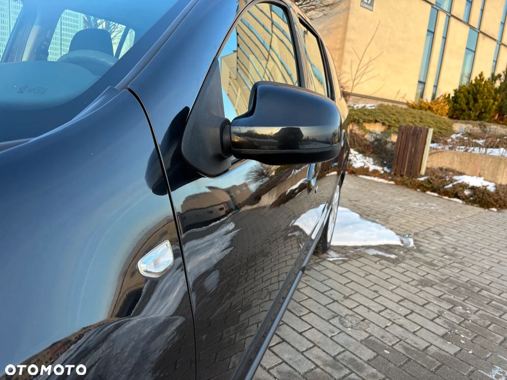 Dacia Logan 1.2 16V 75 Laureate - 27