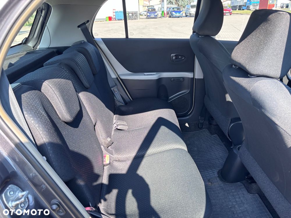 Toyota Yaris 1.33 Luna - 20