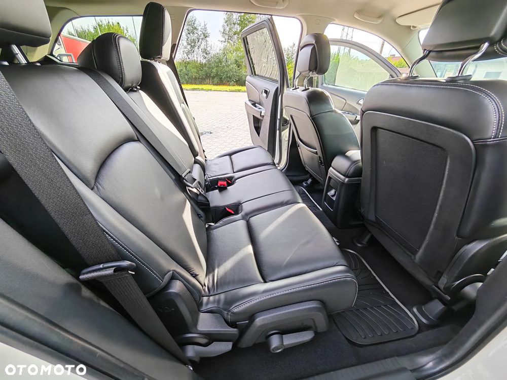 Fiat Freemont 2.0 Multijet Lounge AWD - 29