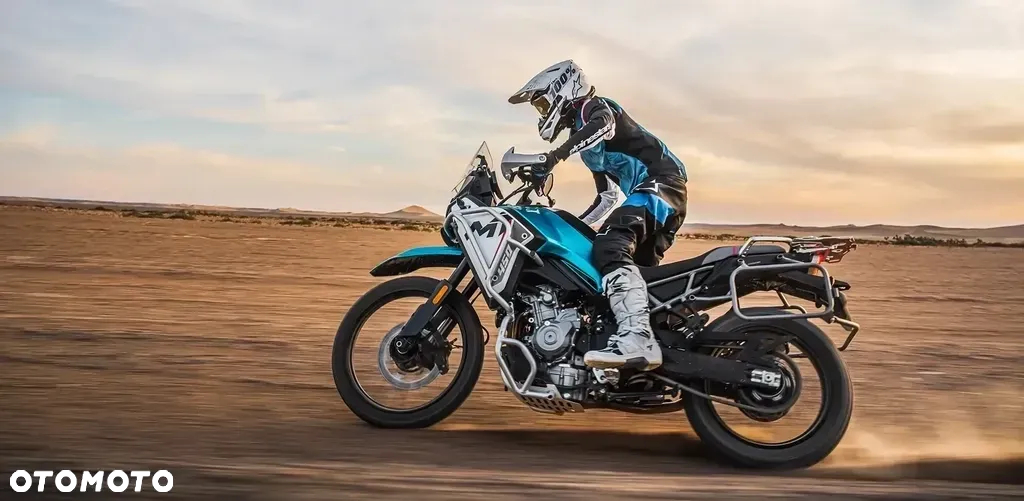 CFMoto MT - 4
