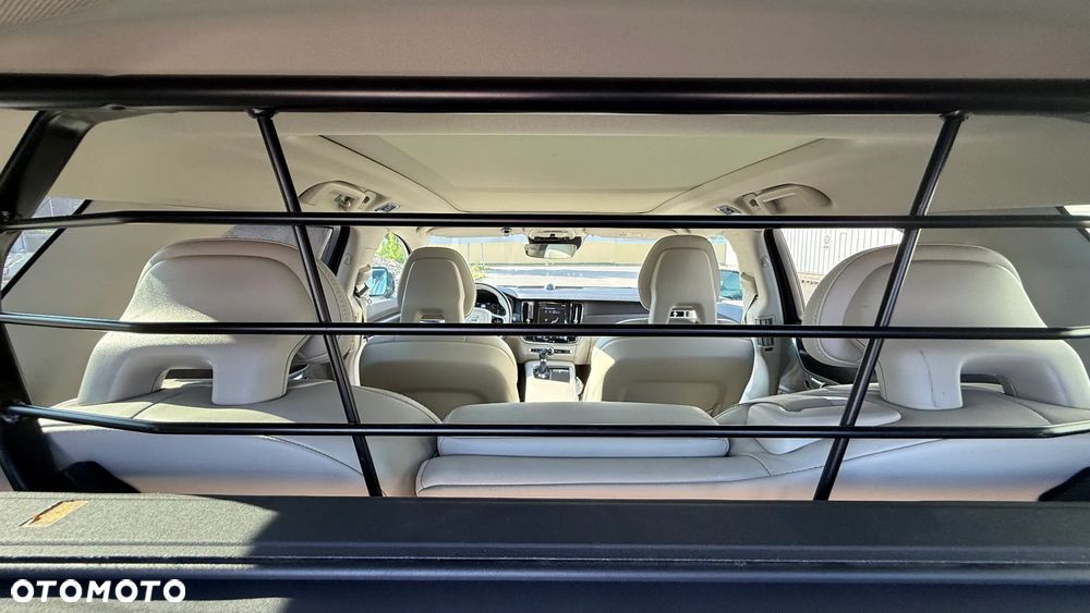 Volvo V90 Cross Country D5 AWD - 17