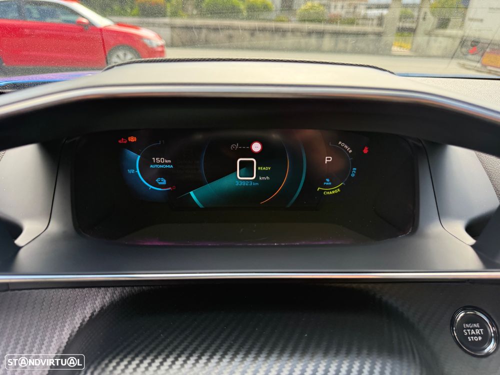 Peugeot e-2008 GT - 27