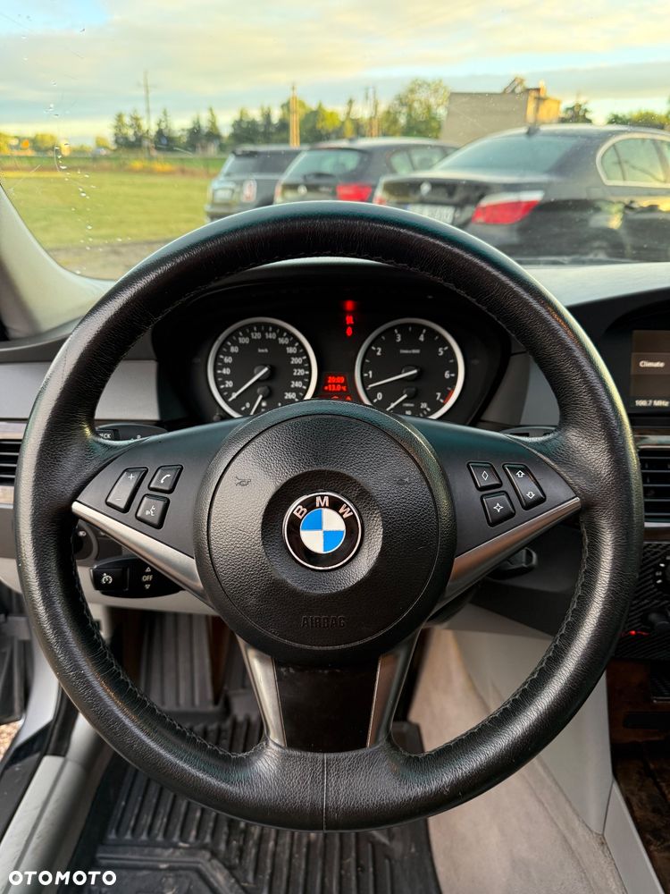 BMW Seria 5 - 25