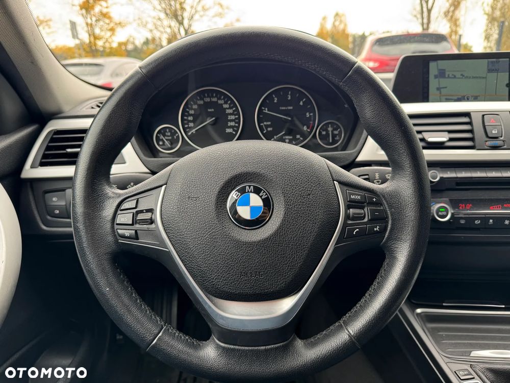 BMW Seria 3 - 22