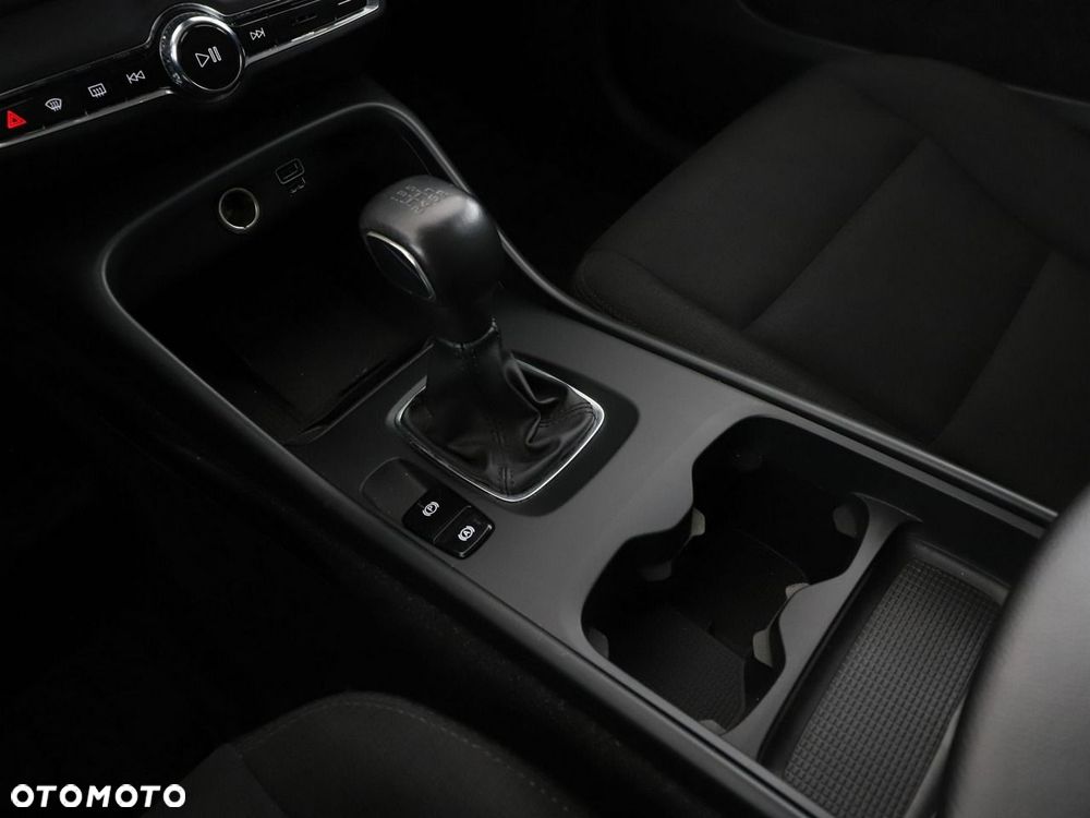 Volvo XC 40 T3 - 32