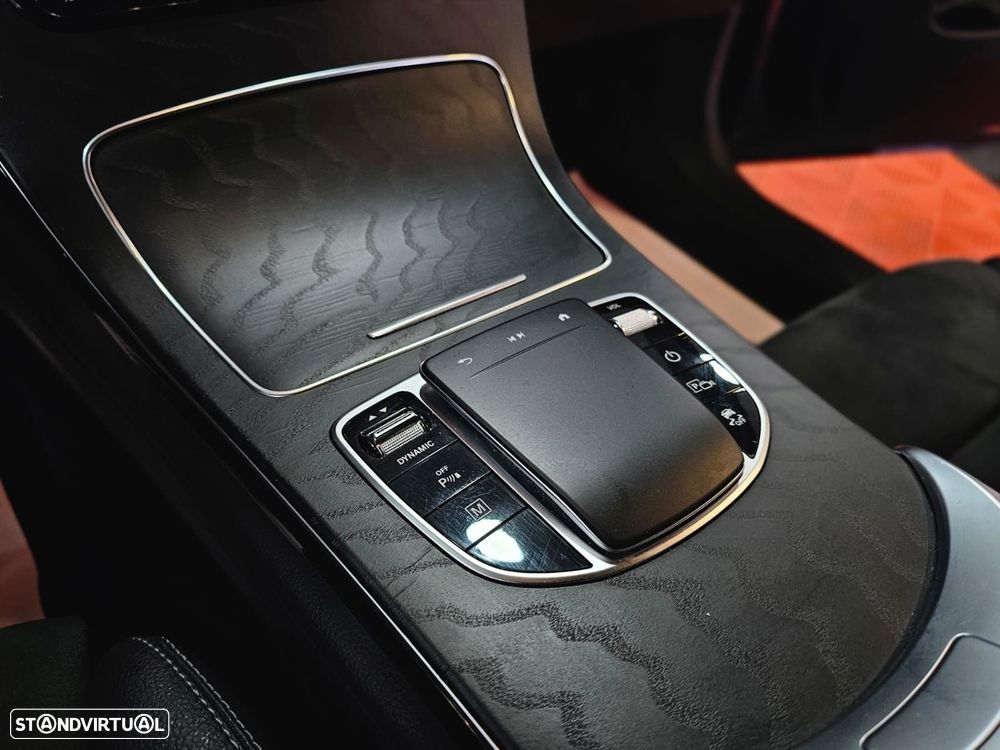Mercedes-Benz GLC 300 - 20
