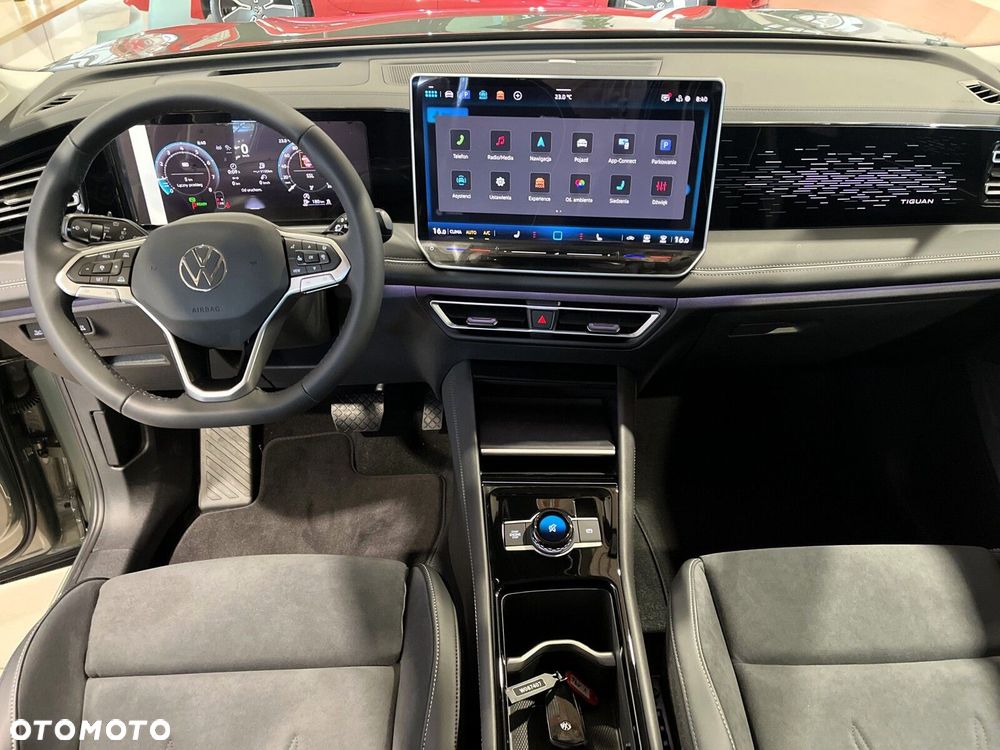 Volkswagen Tiguan 1.5 eTSI Elegance DSG - 28