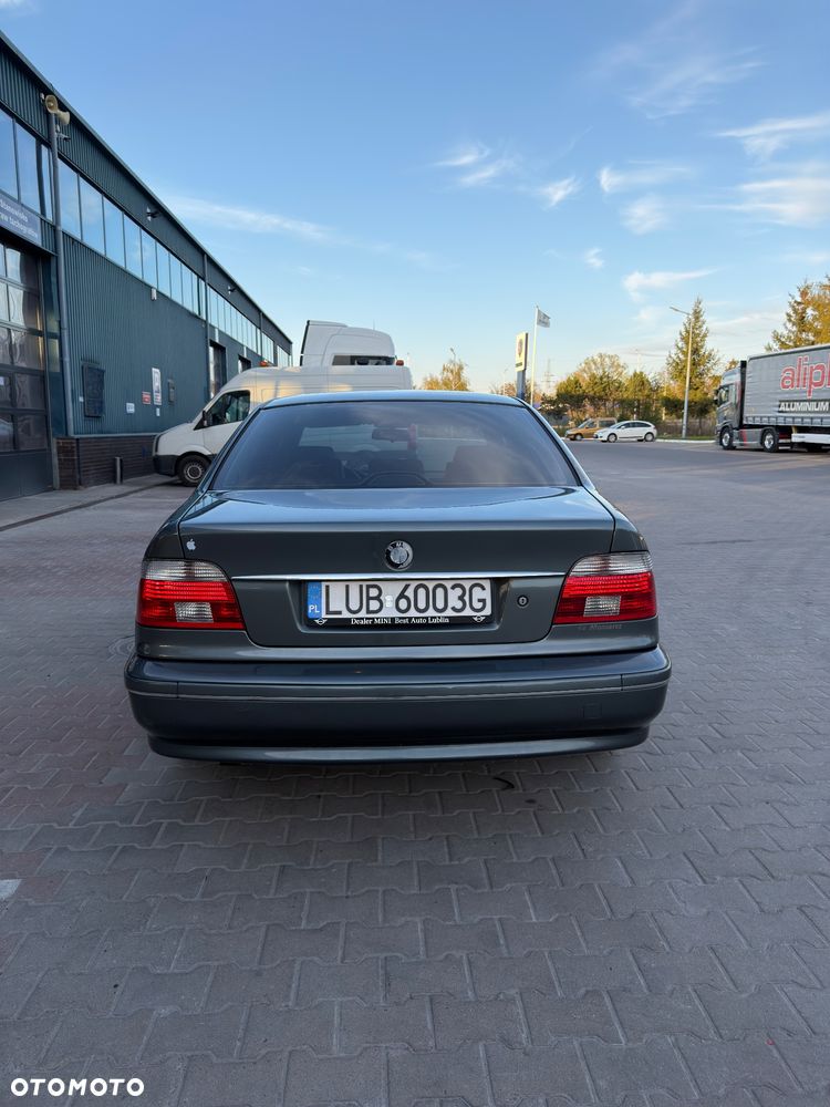 BMW Seria 5 520d - 6