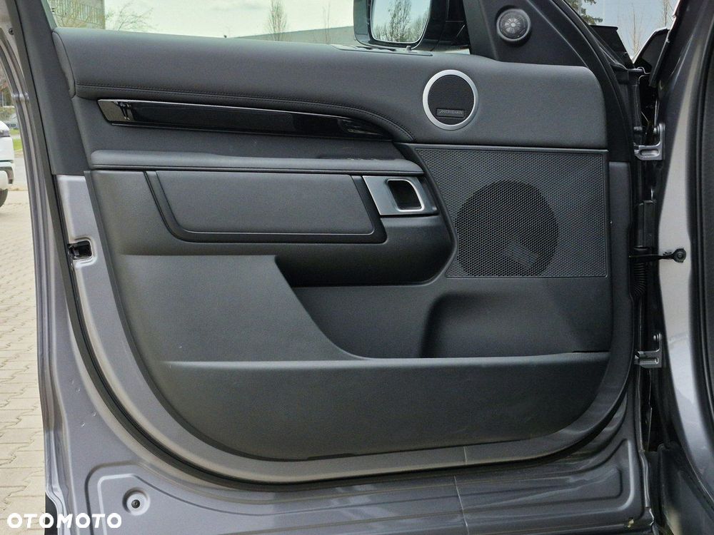 Land Rover Discovery 3.0 D250 mHEV S - 17