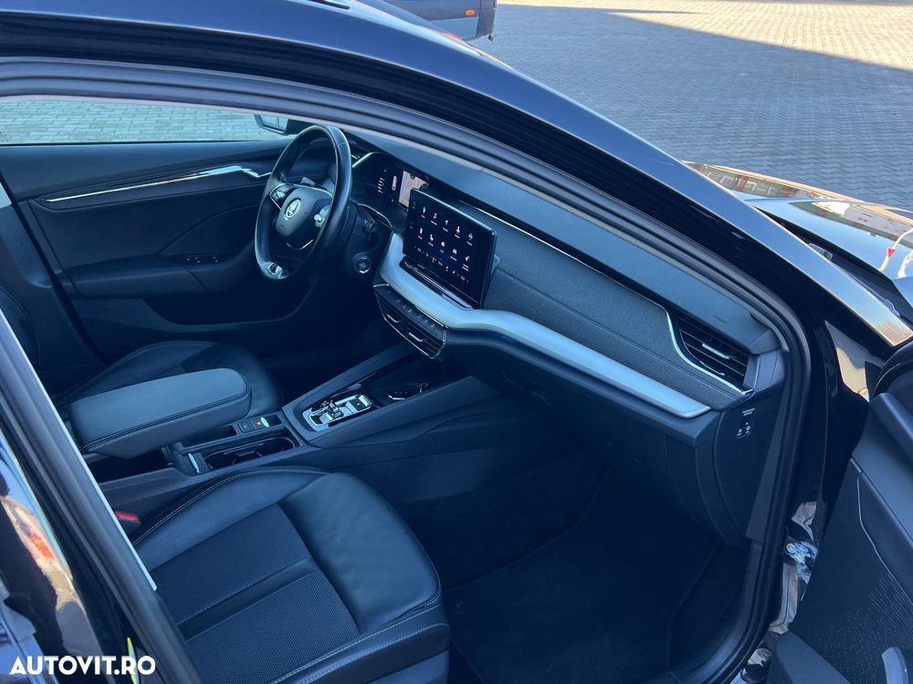 Skoda Octavia Combi 2.0 TDI DSG First Edition - 6