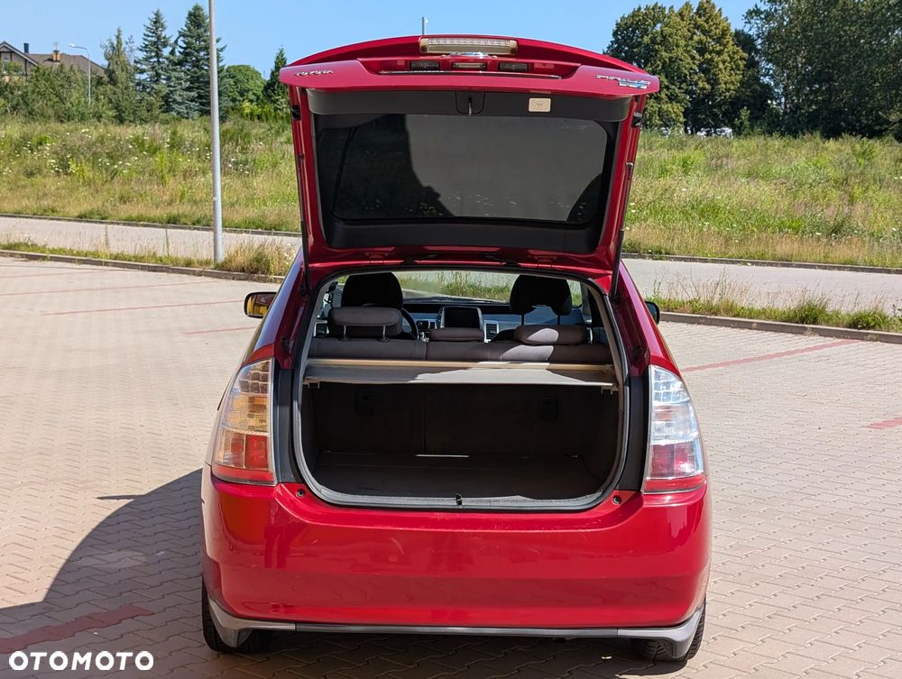 Toyota Prius 1.5 VVT-i Sol - 18