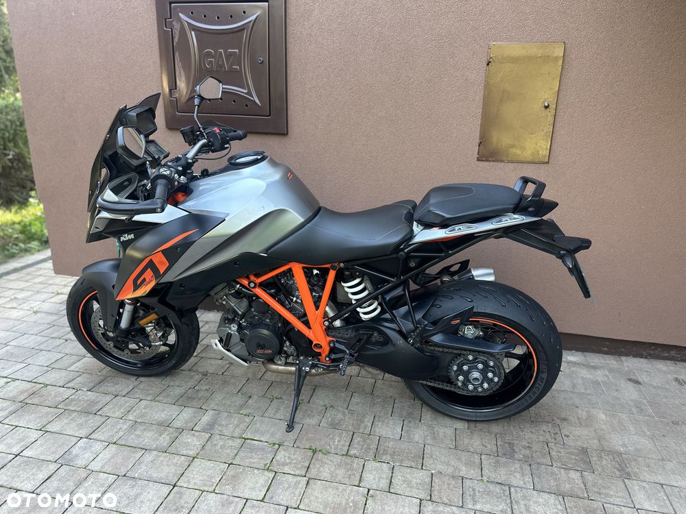 KTM Super Duke - 16