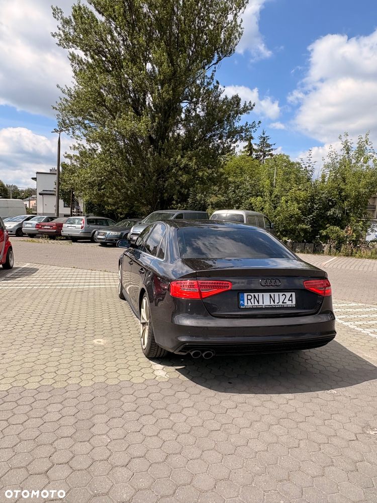 Audi A4 Limousine 2.0 TDI - 4