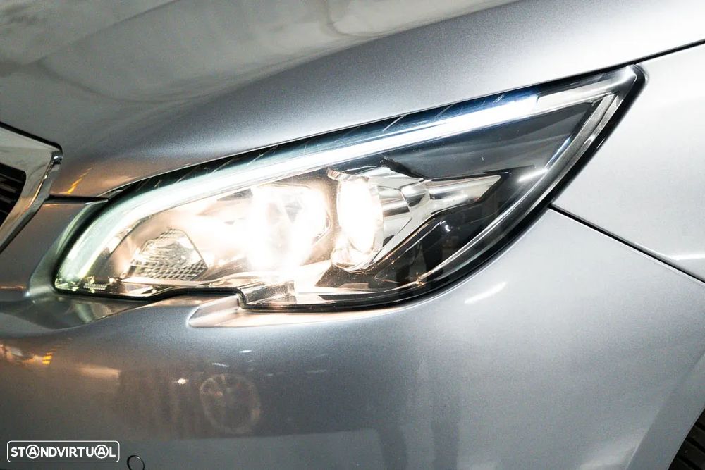 Peugeot 308 SW 1.5 BlueHDi Style - 11