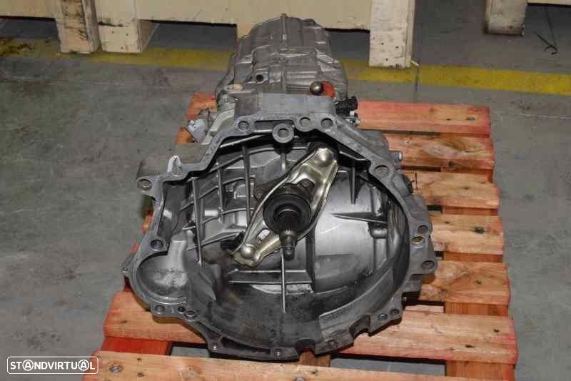 CAIXA DE VELOCIDADES AUDI A4 BERLINA 8E REF. JEM - 1