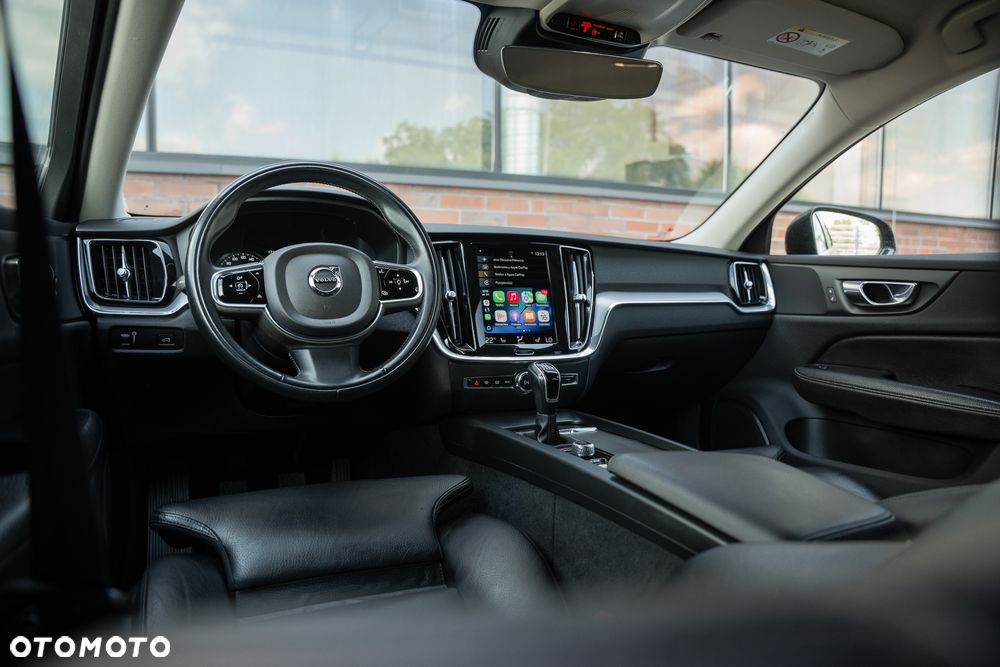 Volvo V60 D3 Momentum Core - 28