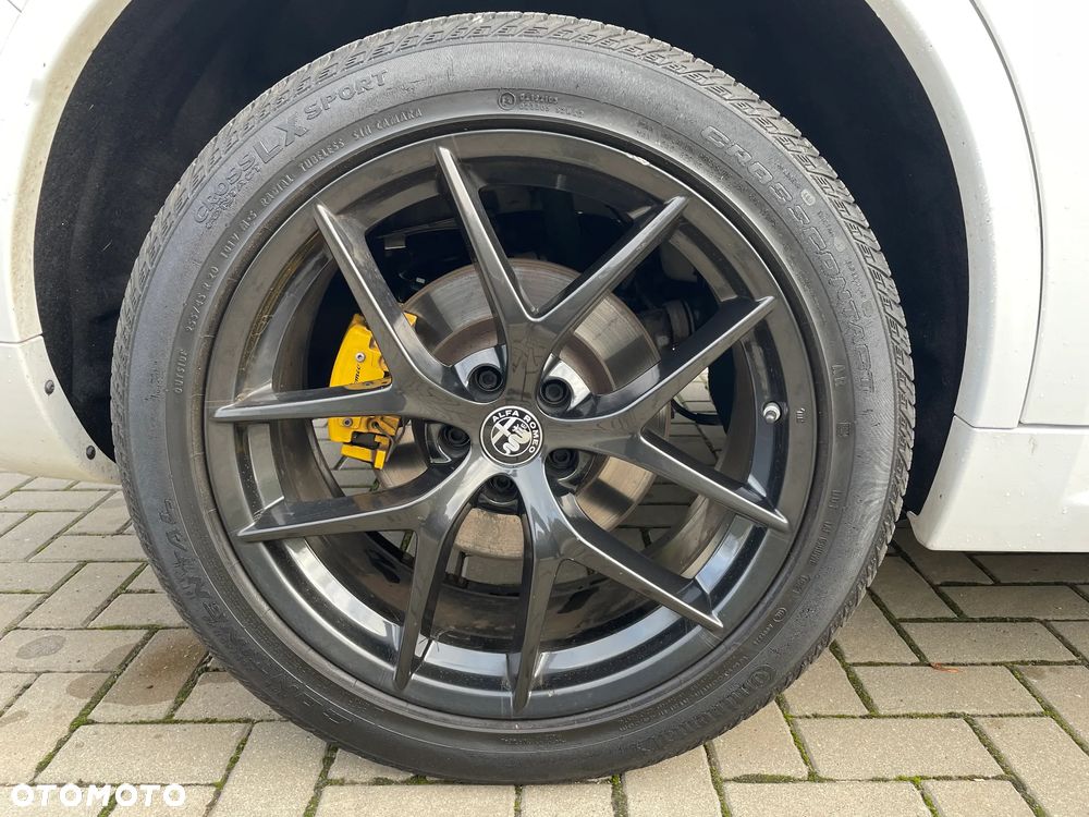 Alfa Romeo Stelvio 2.0 Turbo TI Q4 - 9