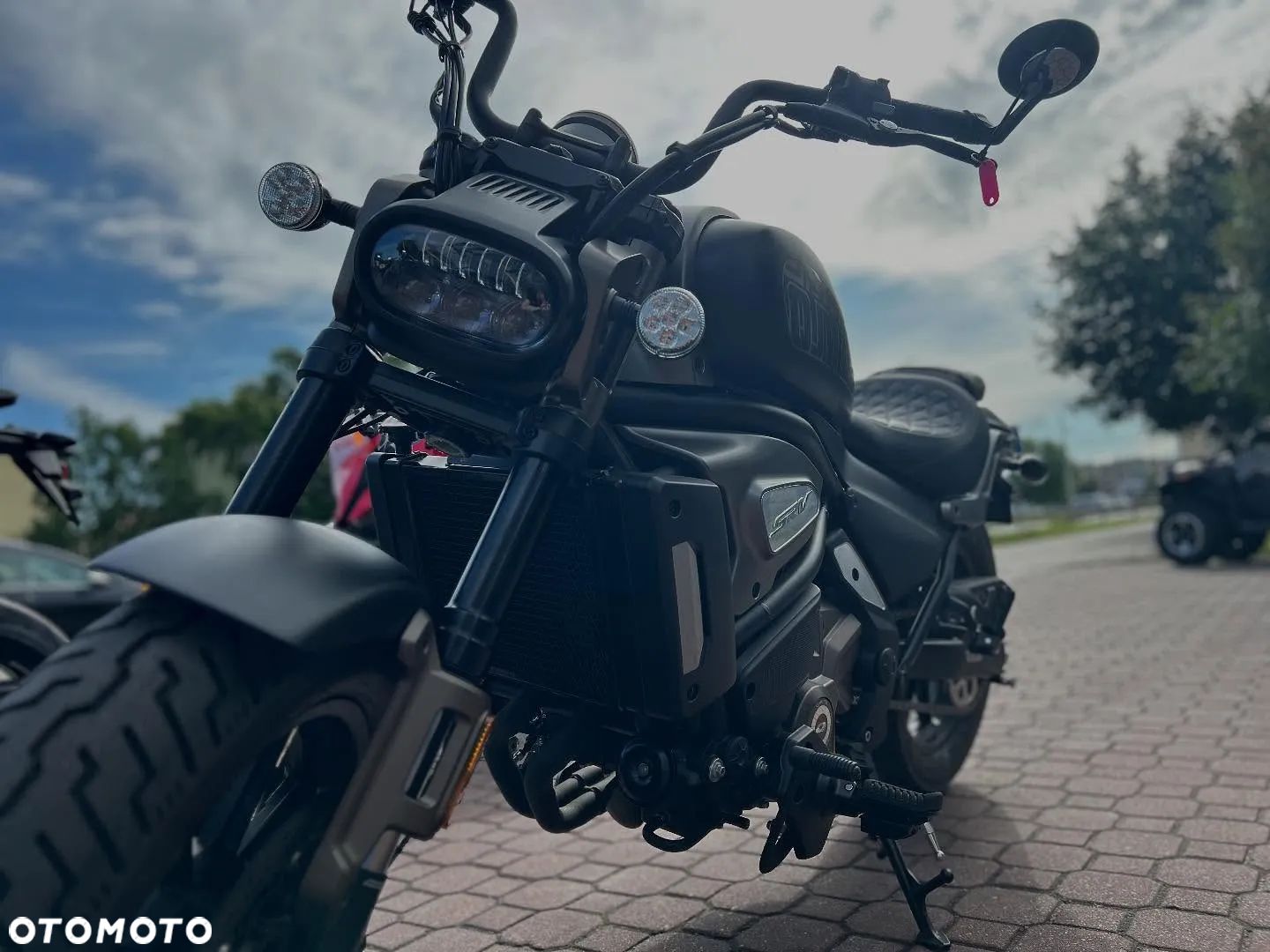 QJMOTOR SRV 700 - 1