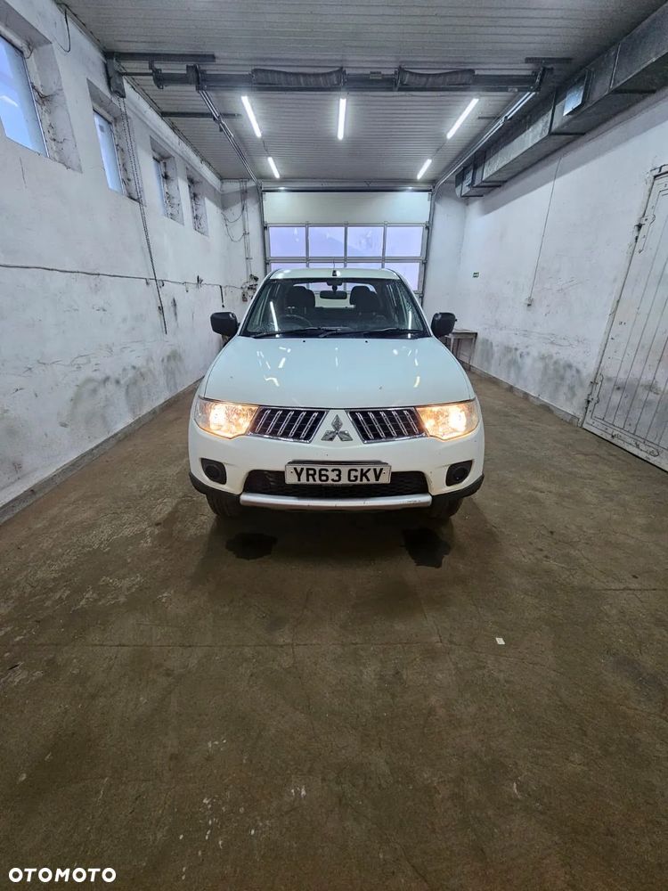 Mitsubishi L200 - 2