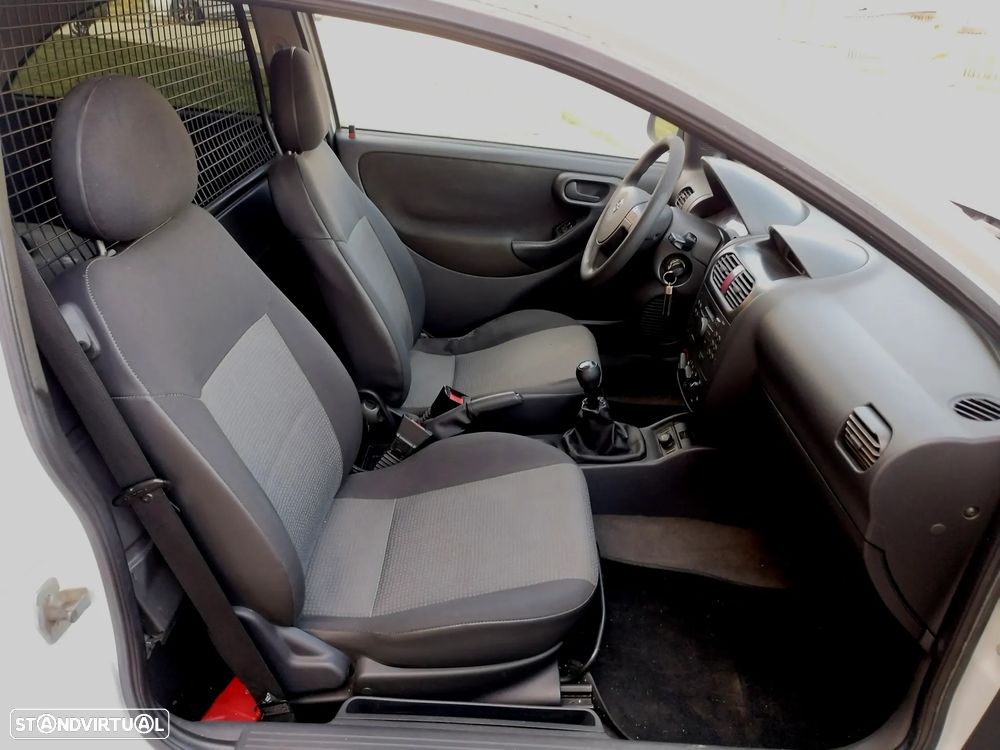 Opel CORSA - 7