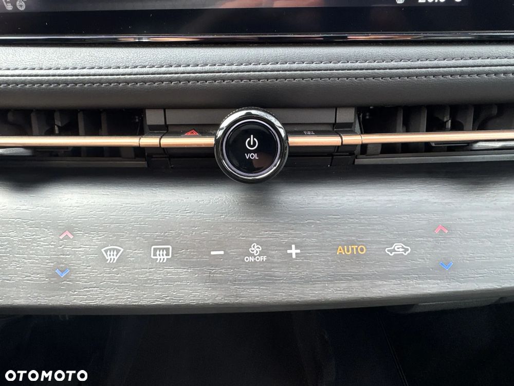 Nissan Ariya 63kWh Advance - 25