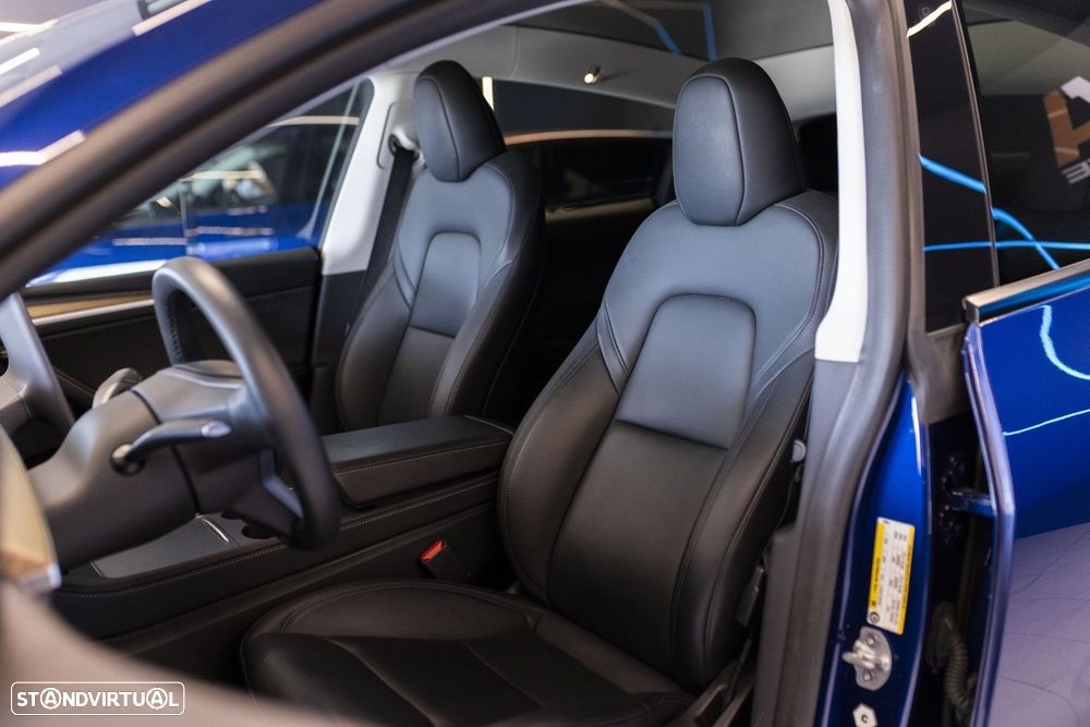 Tesla Model Y Standard - 12