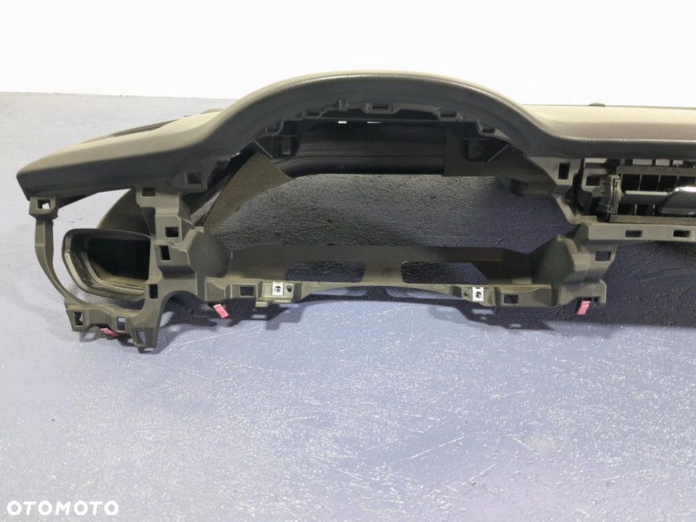 TOYOTA COROLLA E16 XI DESKA ROZDZIELCZA KONSOLA KOKPIT EU - 2