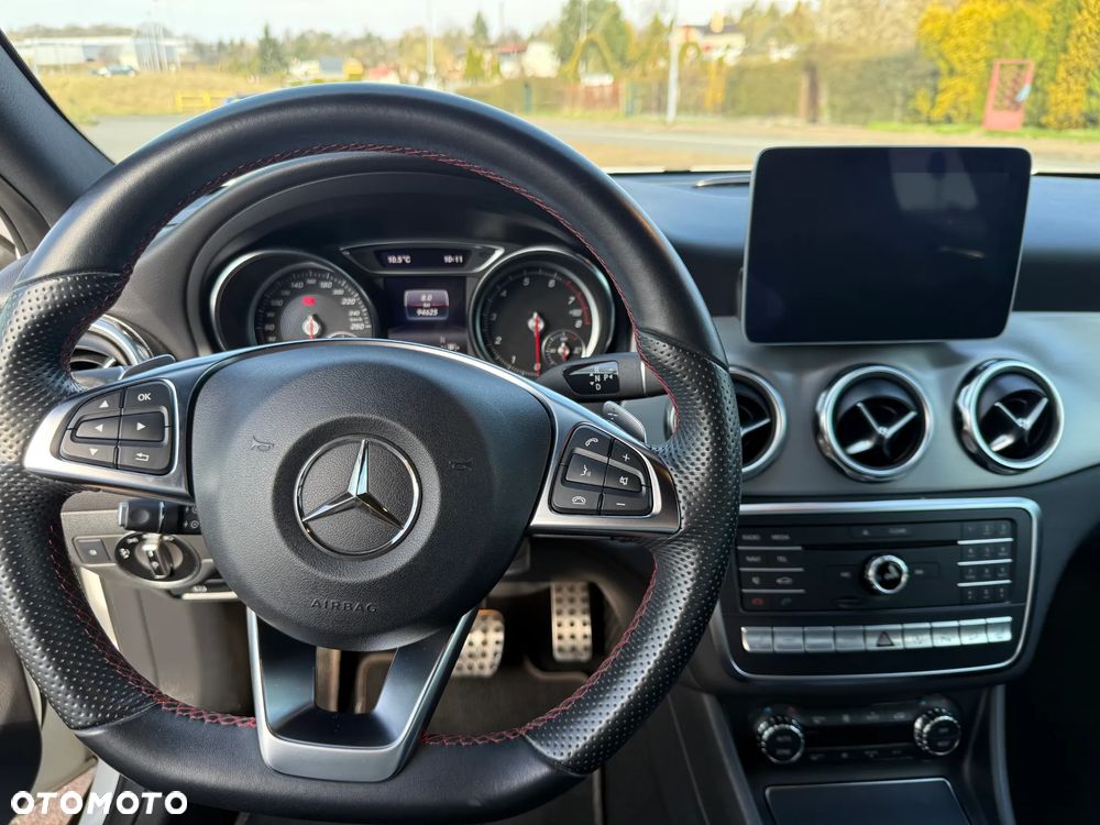 Mercedes-Benz GLA 220 4-Matic AMG Line - 14