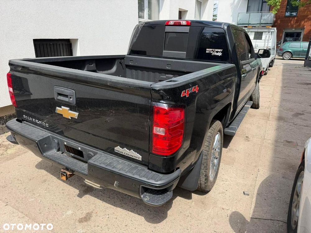 Chevrolet Silverado - 5