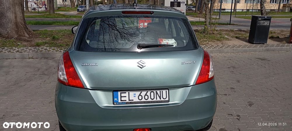 Suzuki Swift - 4