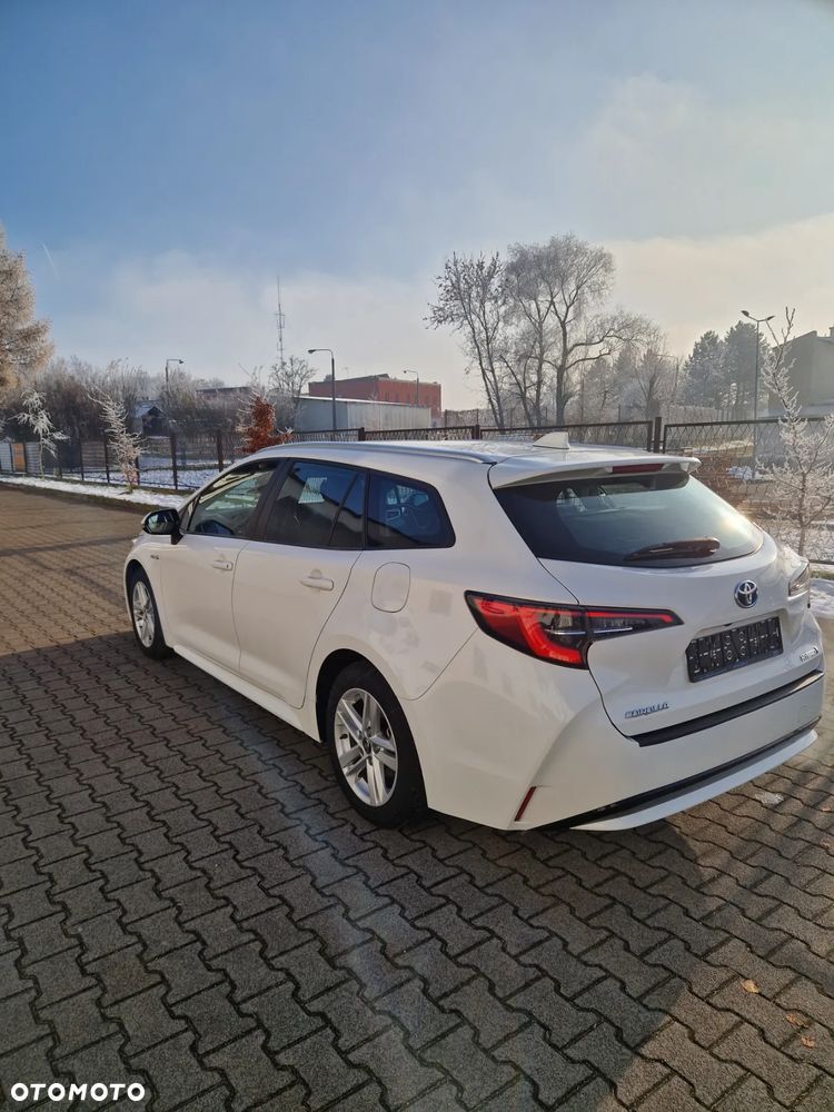 Toyota Corolla 1.8 Hybrid Club - 16
