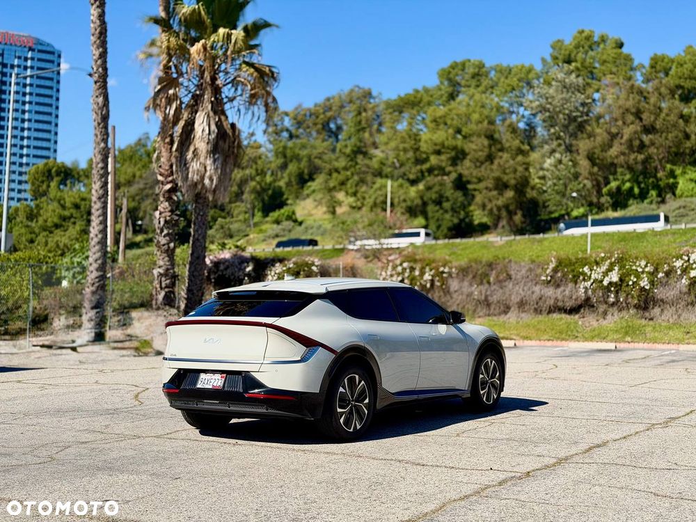 Kia EV6 77,4-kWh - 11