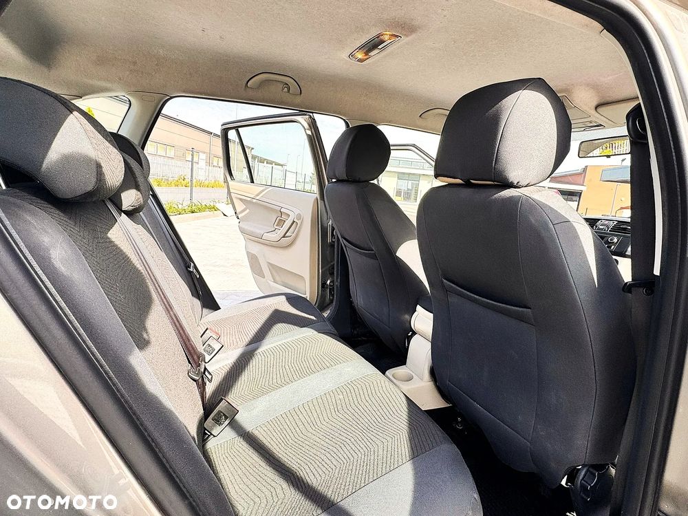 Skoda Fabia - 16