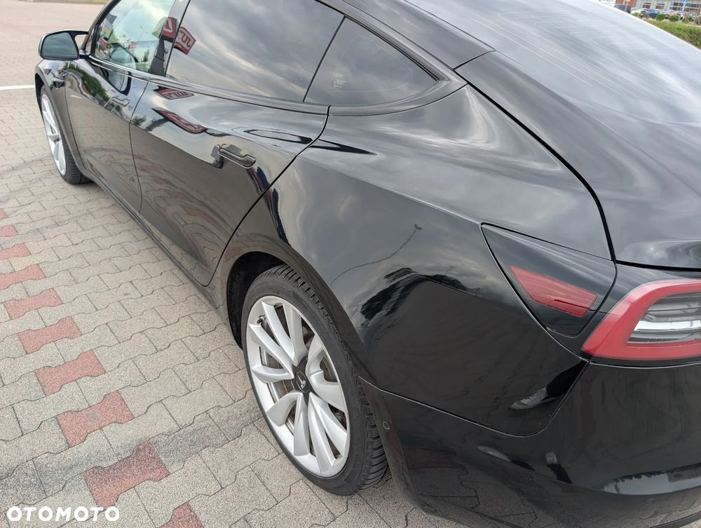 Tesla Model 3 - 31