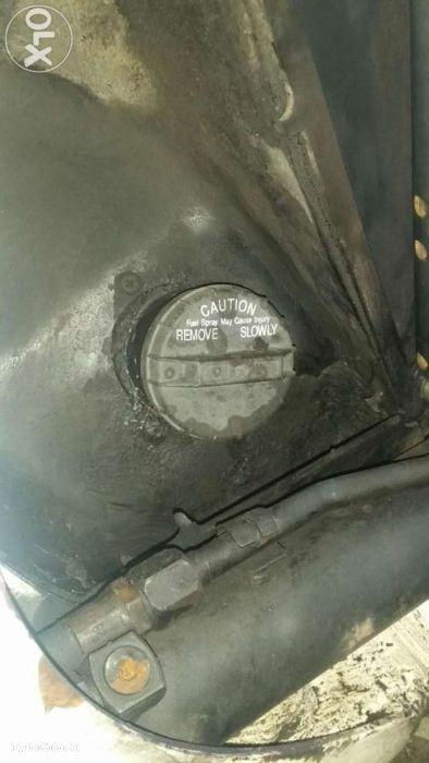 Bobcat korek paliwa seria 751 753 763  600 s100 s130 s175 s160s250 - 2