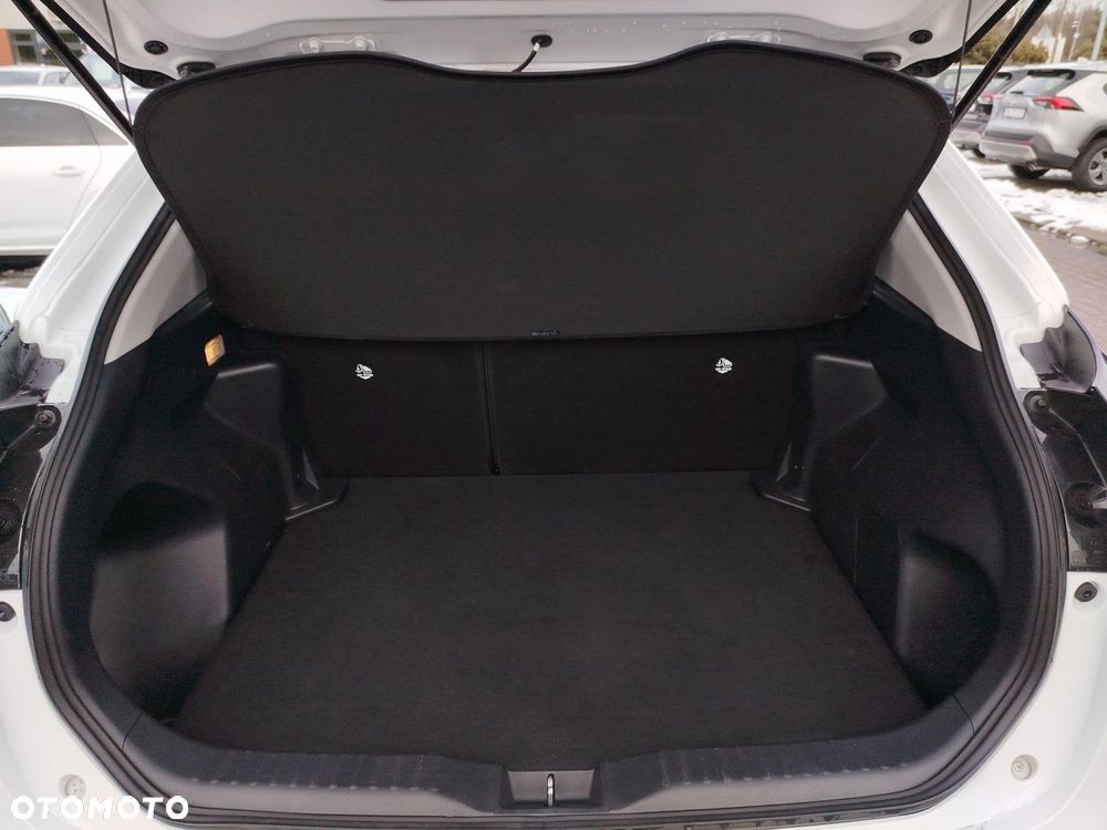 Toyota Yaris Cross - 16